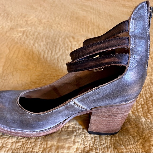 Freebird by Steven Brown Leather Heels - Picture 6 of 7